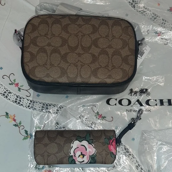 NWT Coach🌹Orig ($453)ROSE COURT CROSSBODY➕EYEGLASS CASE Pink and Red Blooms - Picture 10 of 15